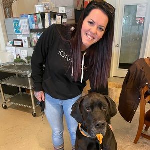 Meet your Posher, Sondra